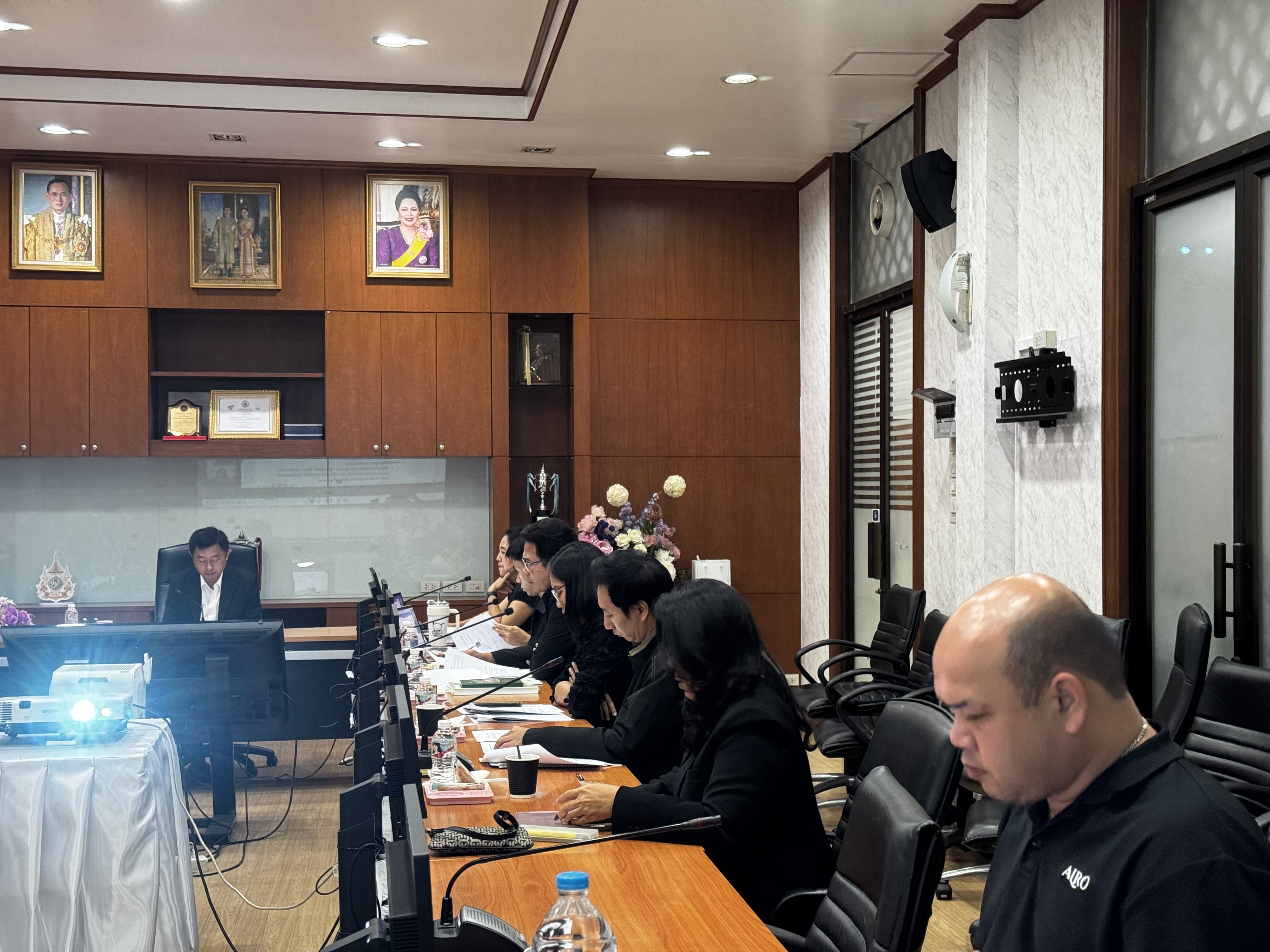 title - ประชุมคณะทำงานพิจารณาผลงานการปฏิรูปที่ดินเพื่อส่งเข้าประกวดการรับรางวัล ครั้งที่ 1/2569 (สมัครขอรับรางวัลเลิศรัฐ ประจำปี 2569) พร้อมประชุมผ่านระบบออนไลน์ ZOOM Meeting 